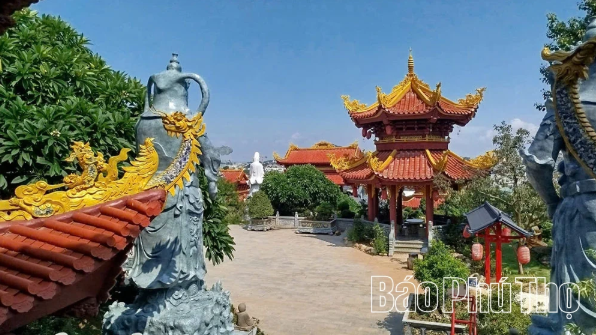 Khởi tố, bắt tạm giam đối tượng đánh chú tiểu tại chùa Bầu
